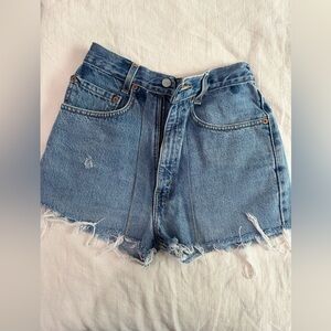 Vintage Levi - Denim Blue Shorts